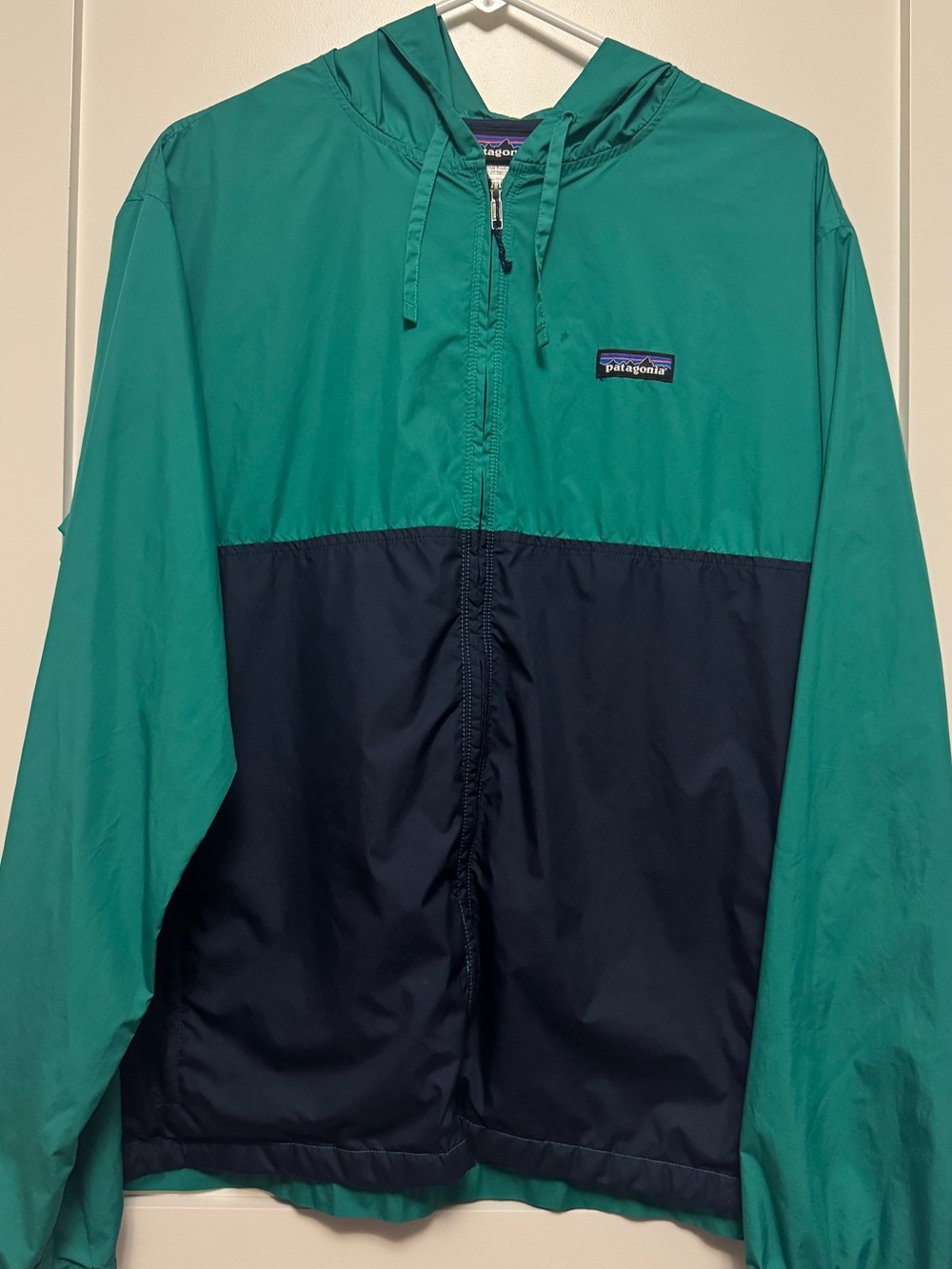 Patagonia Two-Tone Teal & Navy Hooded Windbreaker